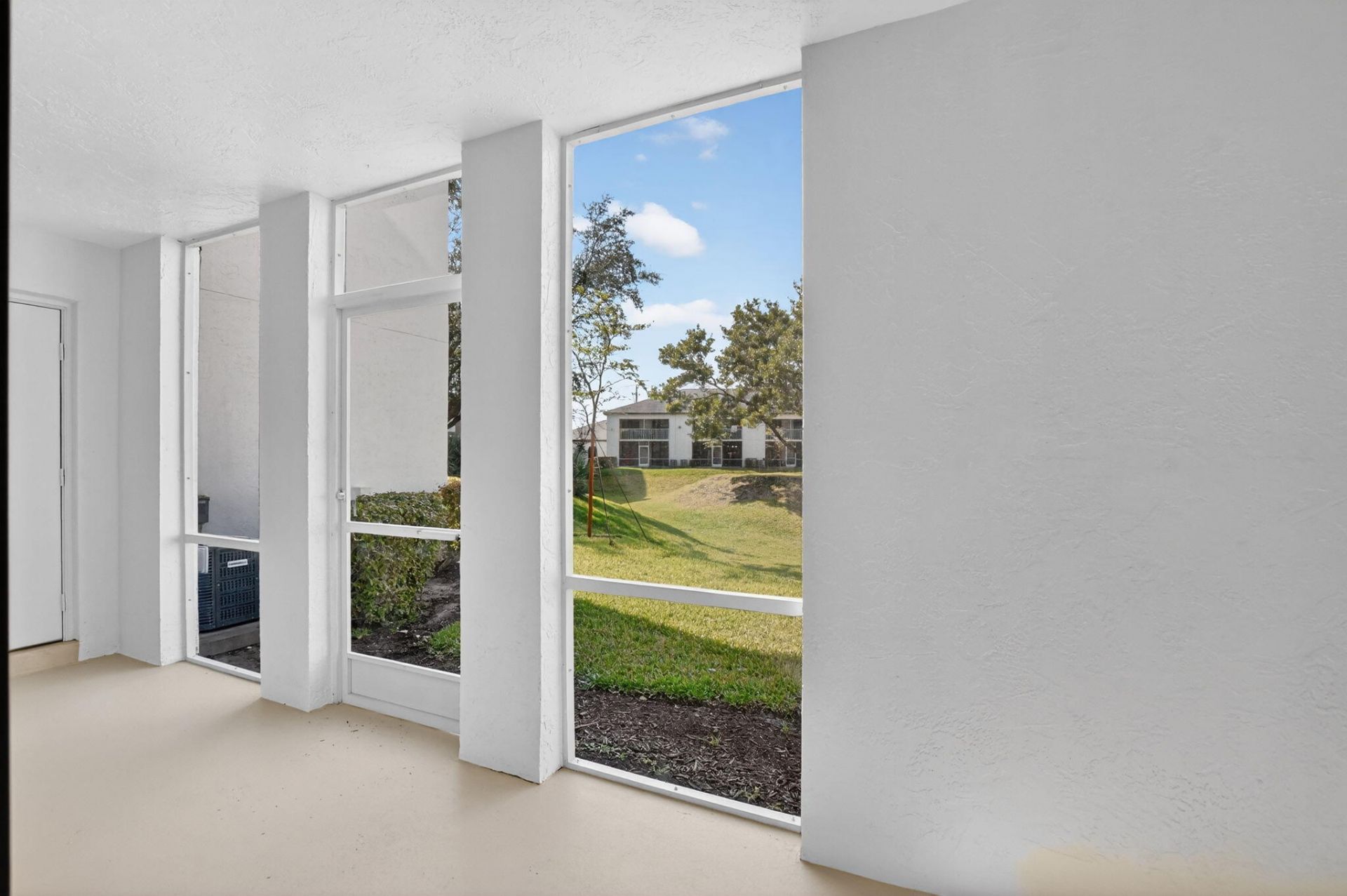 400 W Hidden Valley Boulevard, Unit 406, Boca Raton, FL 33487 Photo