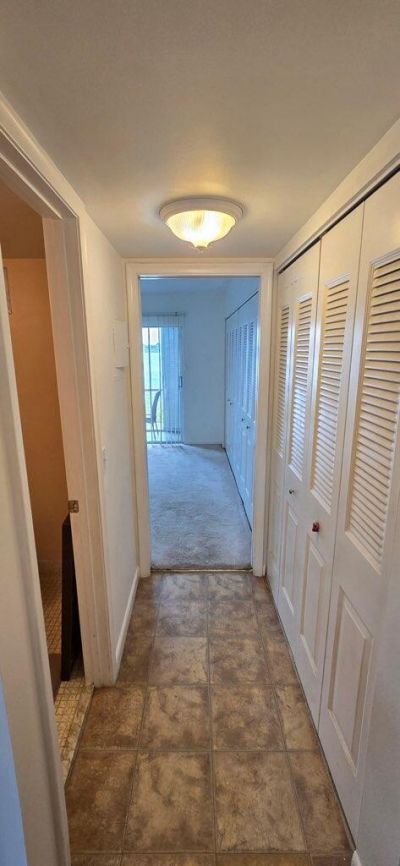 358 Chatham R, West Palm Beach, FL 33417 Photo
