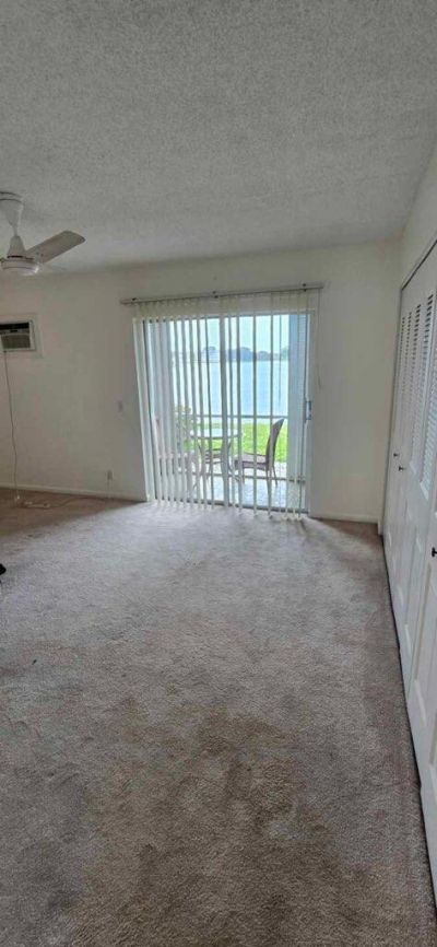 358 Chatham R, West Palm Beach, FL 33417 Photo