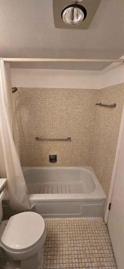 358 Chatham R, West Palm Beach, FL 33417 Photo