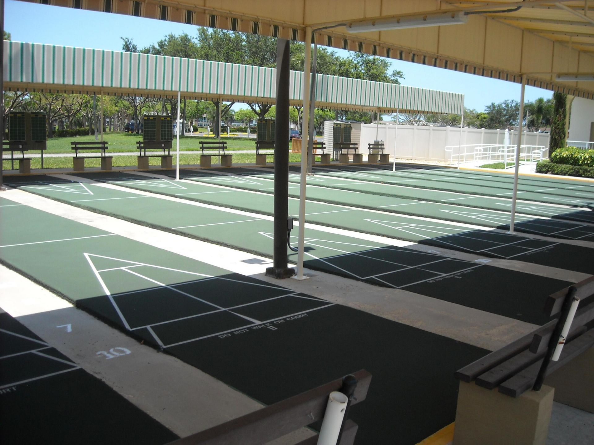 358 Chatham R, West Palm Beach, FL 33417 Photo