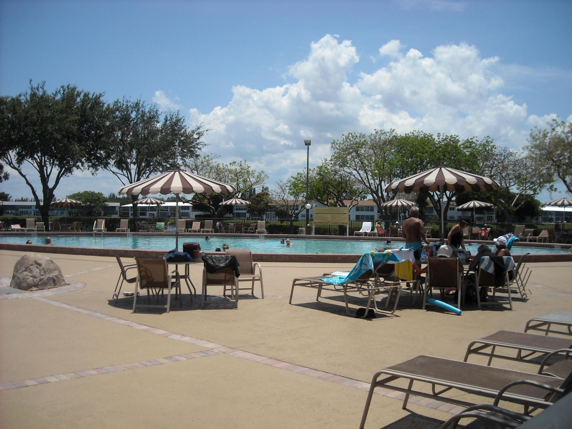 358 Chatham R, West Palm Beach, FL 33417 Photo