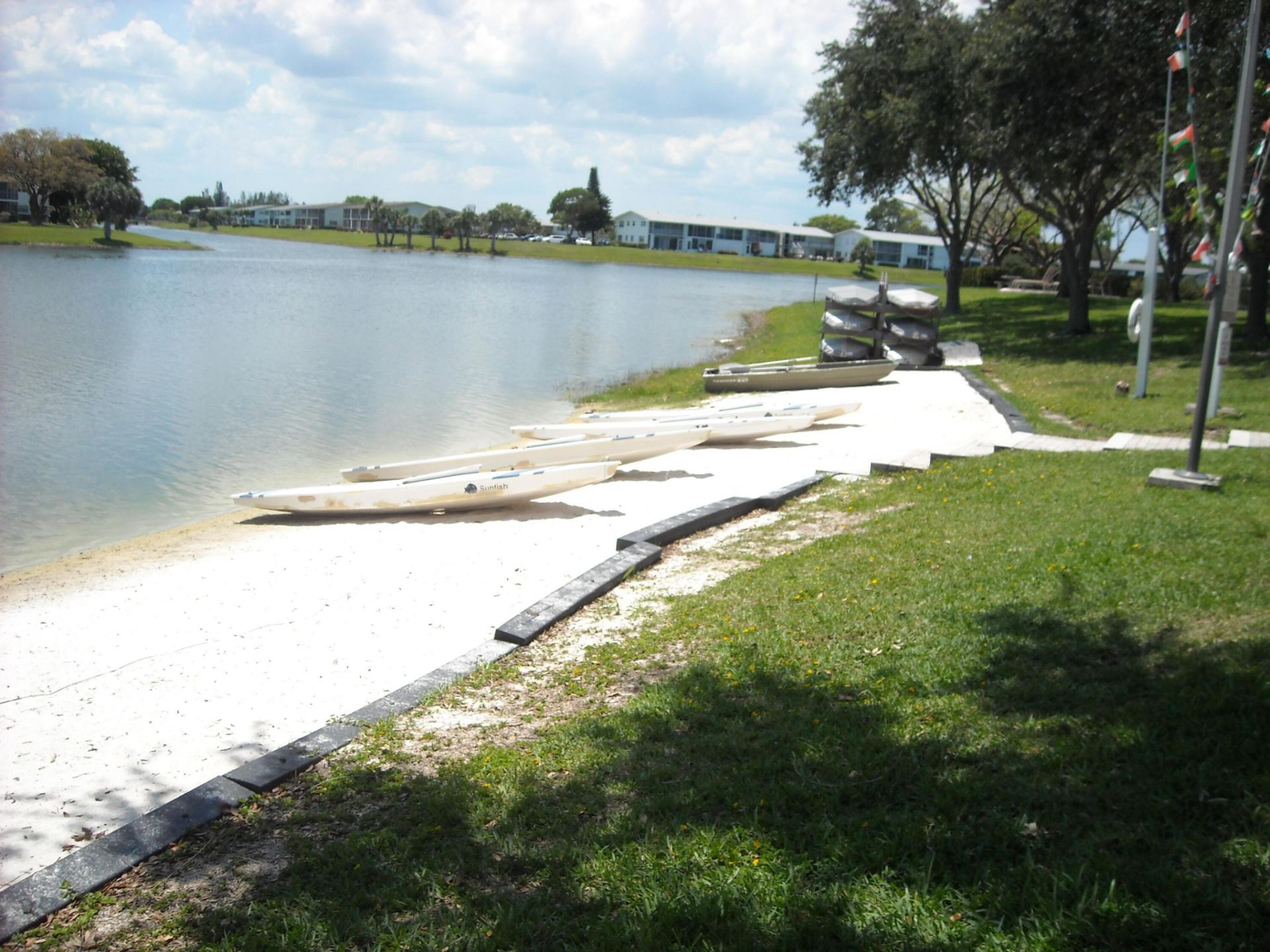 358 Chatham R, West Palm Beach, FL 33417 Photo