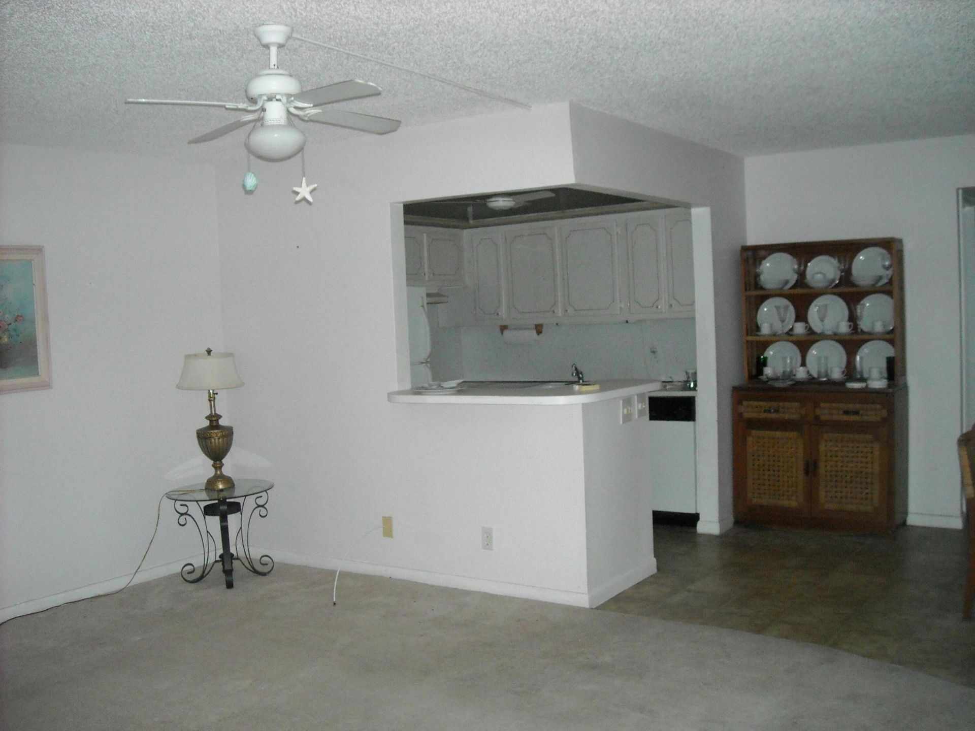 358 Chatham R, West Palm Beach, FL 33417 Photo