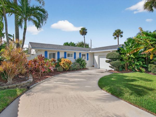 802 Mallard Drive, Delray Beach, FL 33444