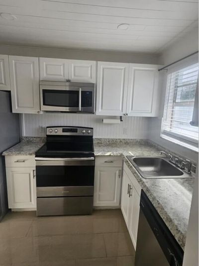 1630 Embassy Drive, Unit 105, West Palm Beach, FL 33401 Photo
