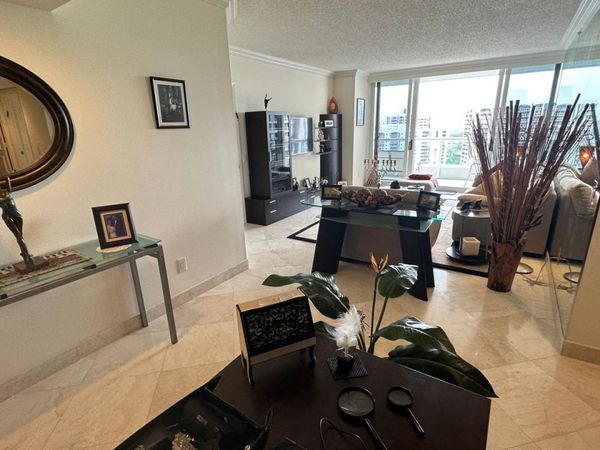 21055 Yacht Club Drive, Unit 1804, Aventura, FL 33180