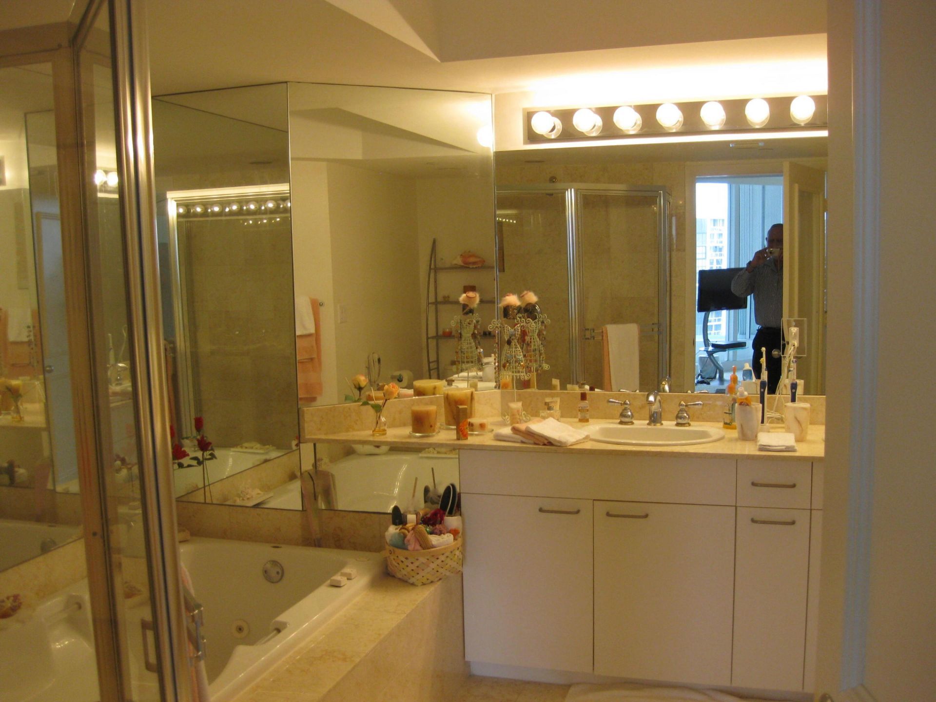 21055 Yacht Club Drive, Unit 1804, Aventura, FL 33180 Photo