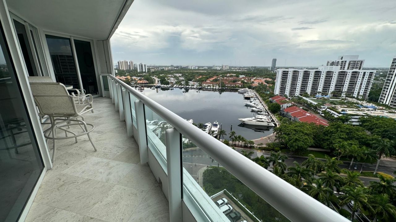 21055 Yacht Club Drive, Unit 1804, Aventura, FL 33180 Photo
