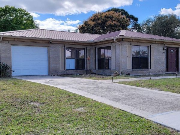 342 NE Genesee Avenue, Port Saint Lucie, FL 34983
