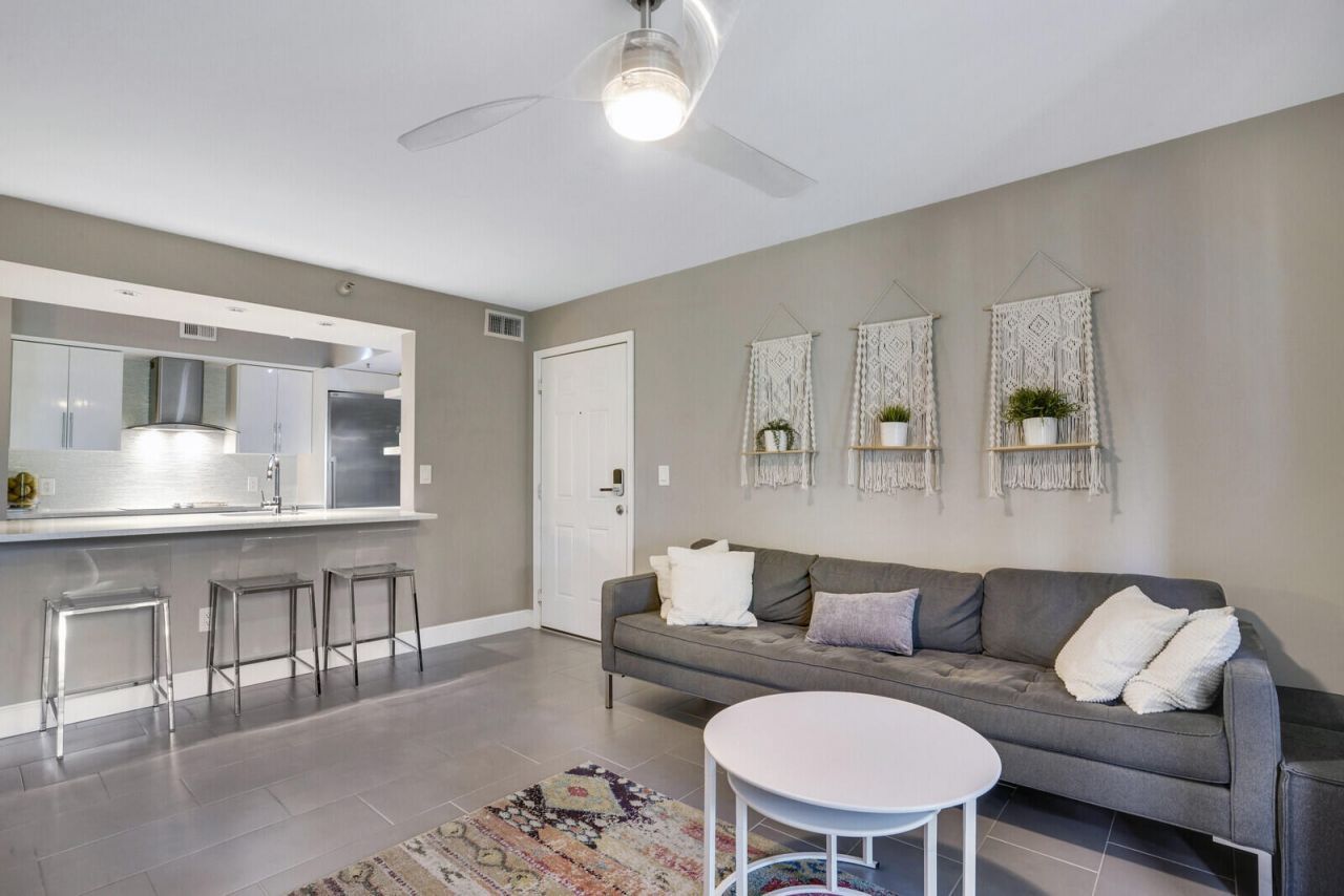 123 Yacht Club Way, Unit 108, Hypoluxo, FL 33462 Photo