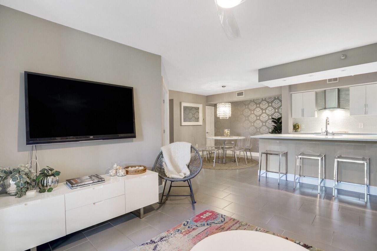 123 Yacht Club Way, Unit 108, Hypoluxo, FL 33462 Photo