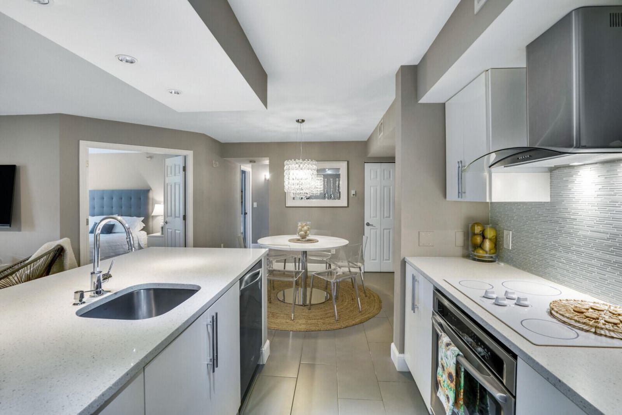 123 Yacht Club Way, Unit 108, Hypoluxo, FL 33462 Photo