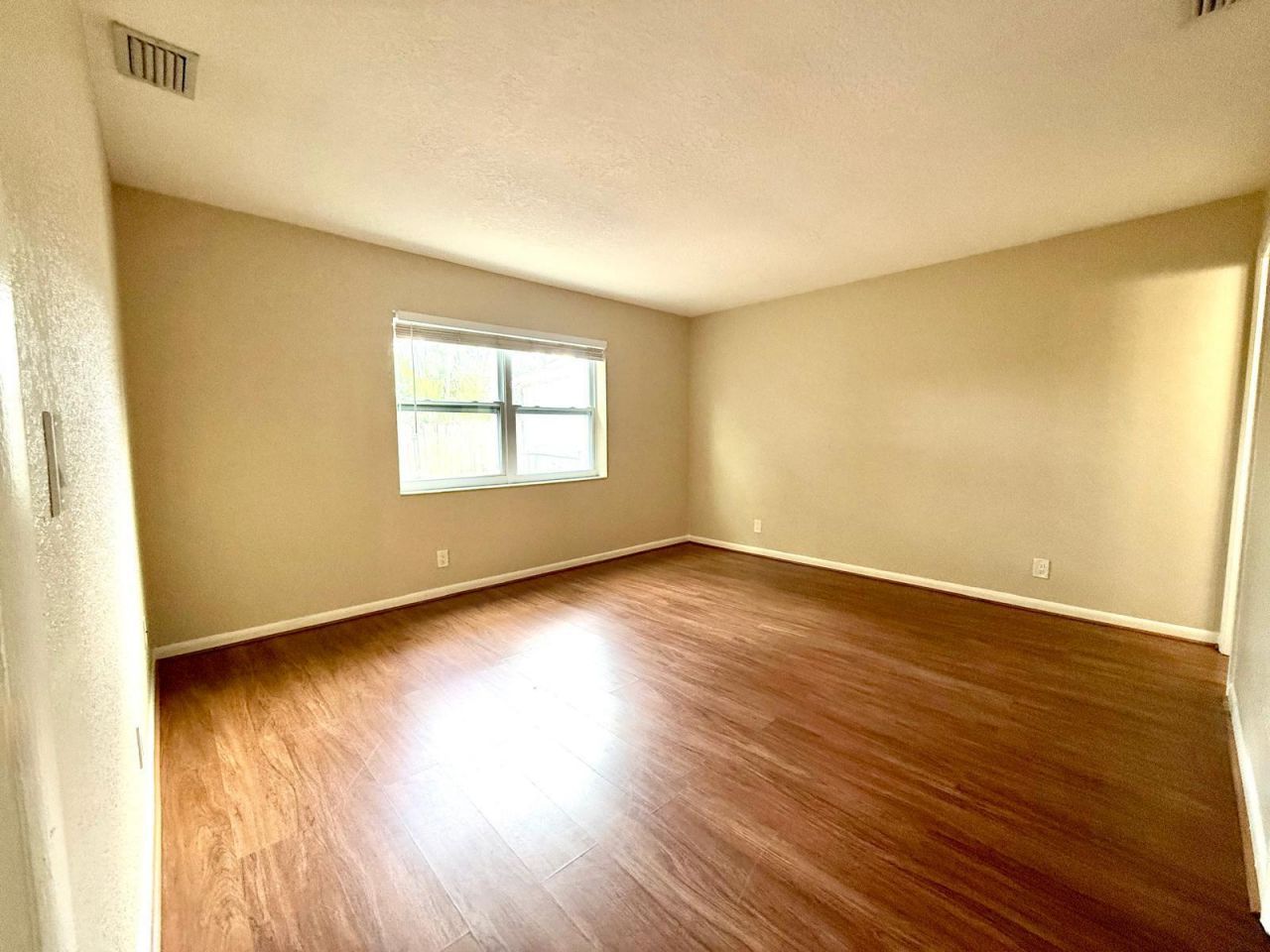 8746 Sunset Drive, Palm Beach Gardens, FL 33410 Photo