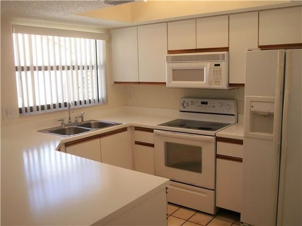 13717 Yarmouth Drive, Unit B, Wellington, FL 33414