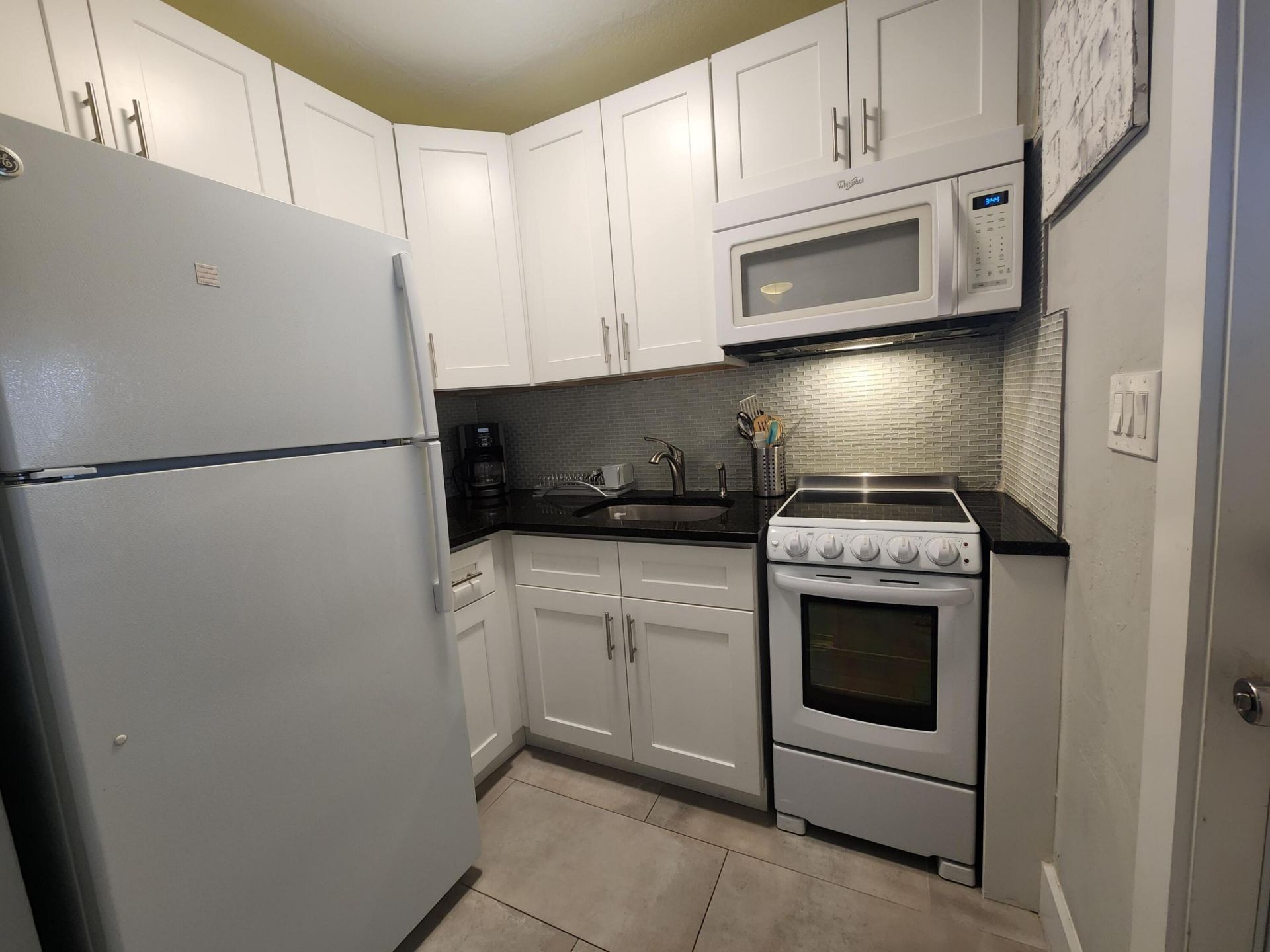 1006 SE 4th Street, Boynton Beach, FL 33435 Photo