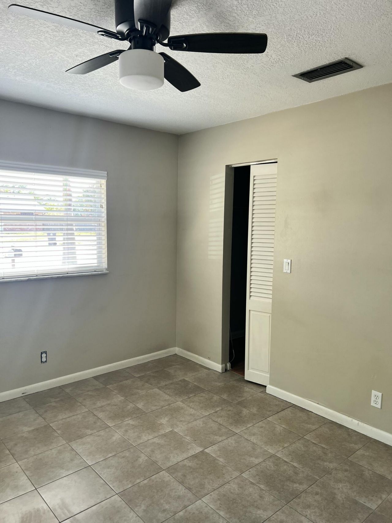 3945 Chapel Street, West Palm Beach, FL 33403 Photo