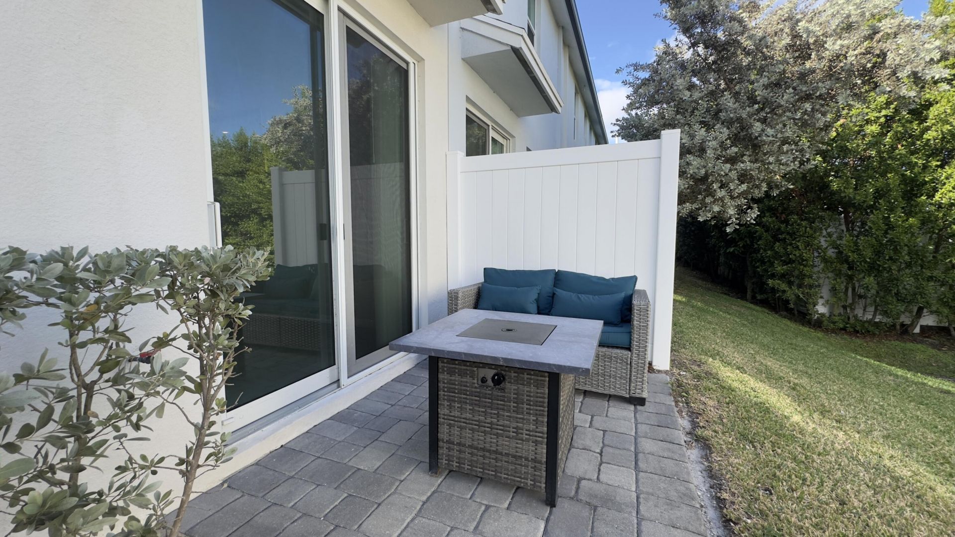 4034 Hot Springs Avenue, Palm Springs, FL 33461 Photo