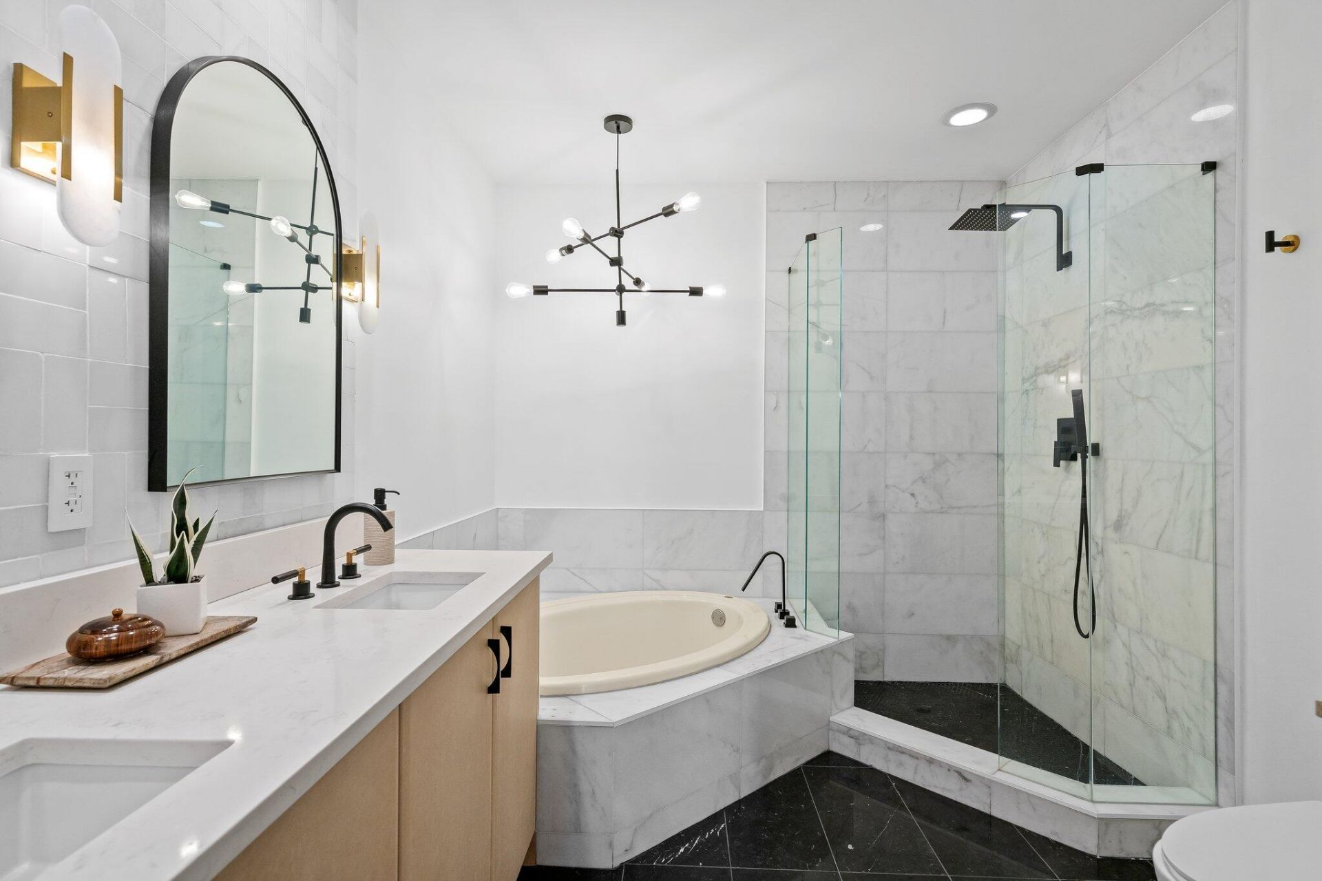 403 S Sapodilla Avenue, Unit 806, West Palm Beach, FL 33401 Photo