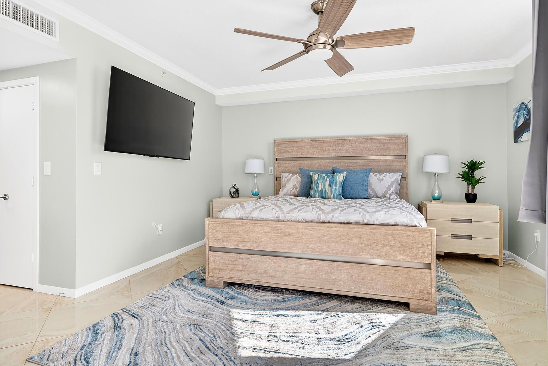 1551 N Flagler Drive, Unit 916-917, West Palm Beach, FL 33401 Photo