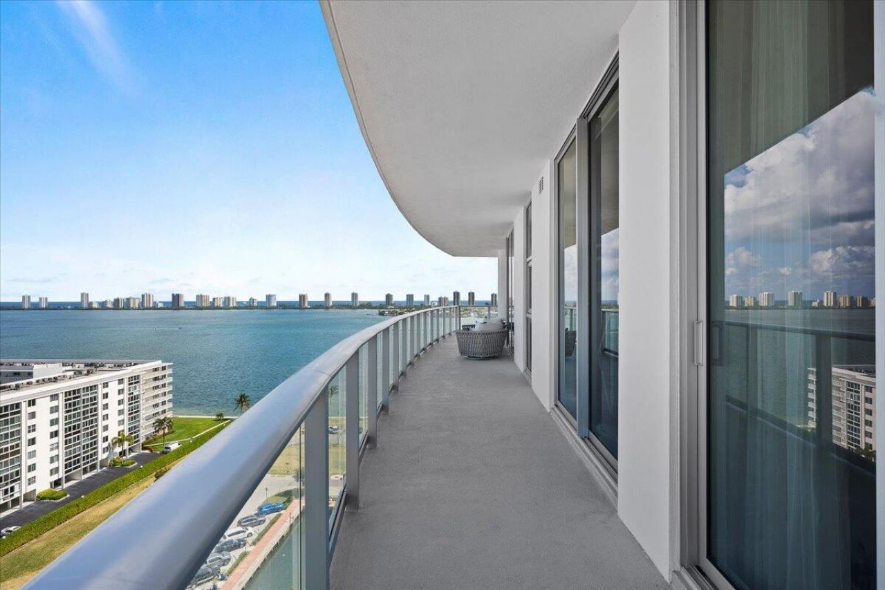 220 Lake Shore Drive, Unit 1401, Lake Park, FL 33403 Photo