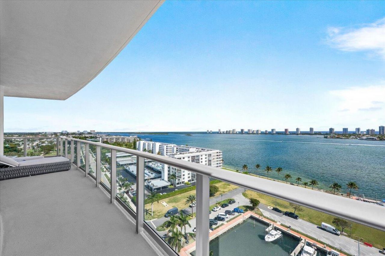 220 Lake Shore Drive, Unit 1401, Lake Park, FL 33403 Photo