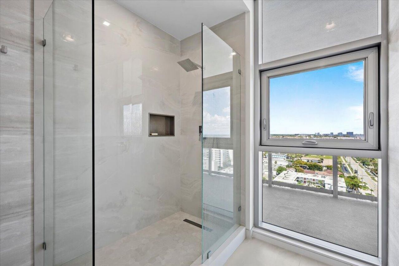 220 Lake Shore Drive, Unit 1401, Lake Park, FL 33403 Photo