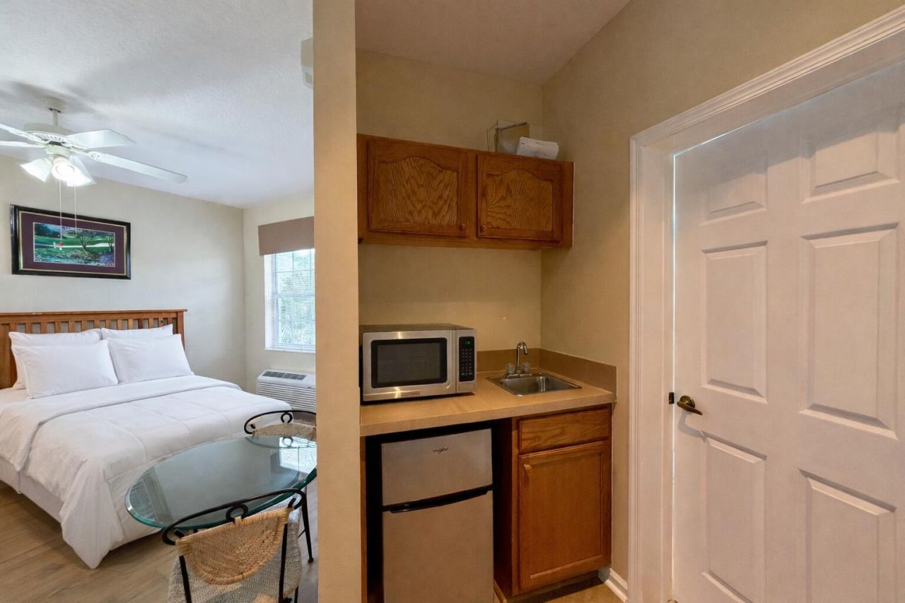 8356 Mulligan Circle, Unit B, Port Saint Lucie, FL 34986 Photo