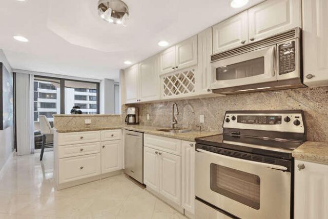 4200 N Ocean Drive, Unit 2-903, Singer Island, FL 33404 Photo