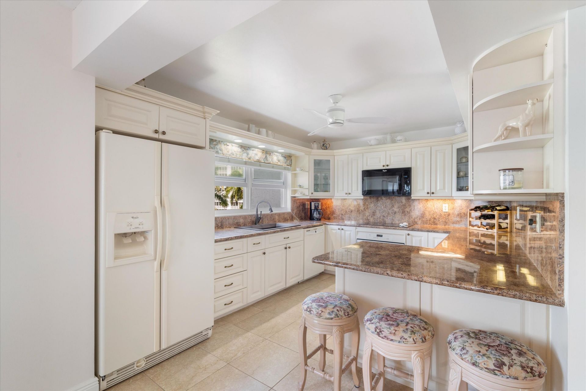 3310 S Ocean Boulevard, Unit 525-d, Highland Beach, FL 33487 Photo