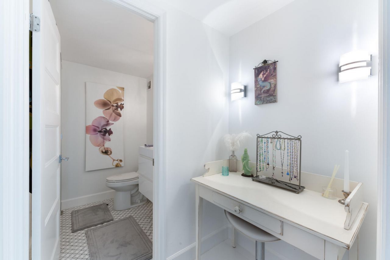 2600 N Flagler Drive, Unit 205, West Palm Beach, FL 33407 Photo