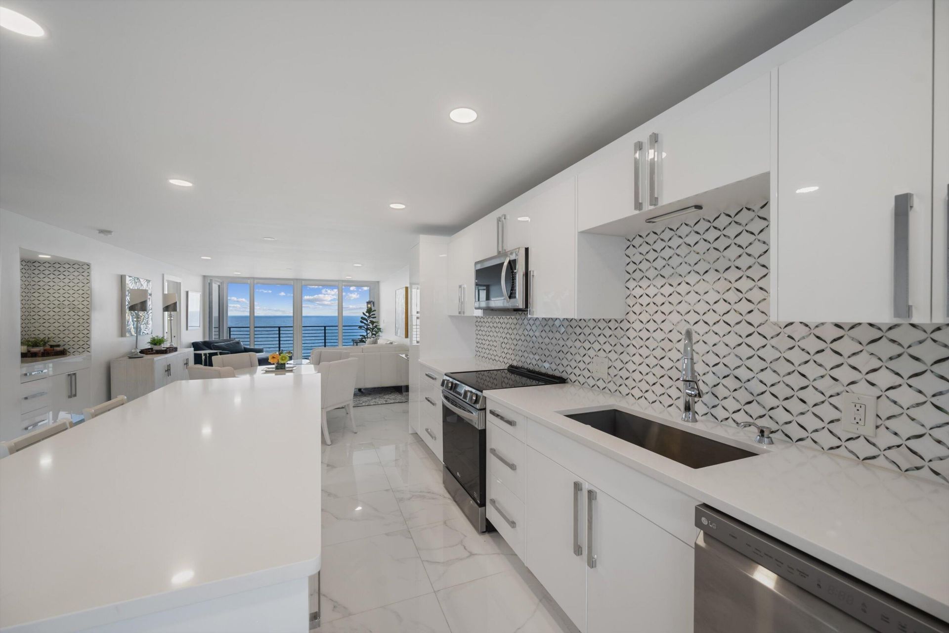 900 Ocean Drive, Unit 504, Juno Beach, FL 33408 Photo