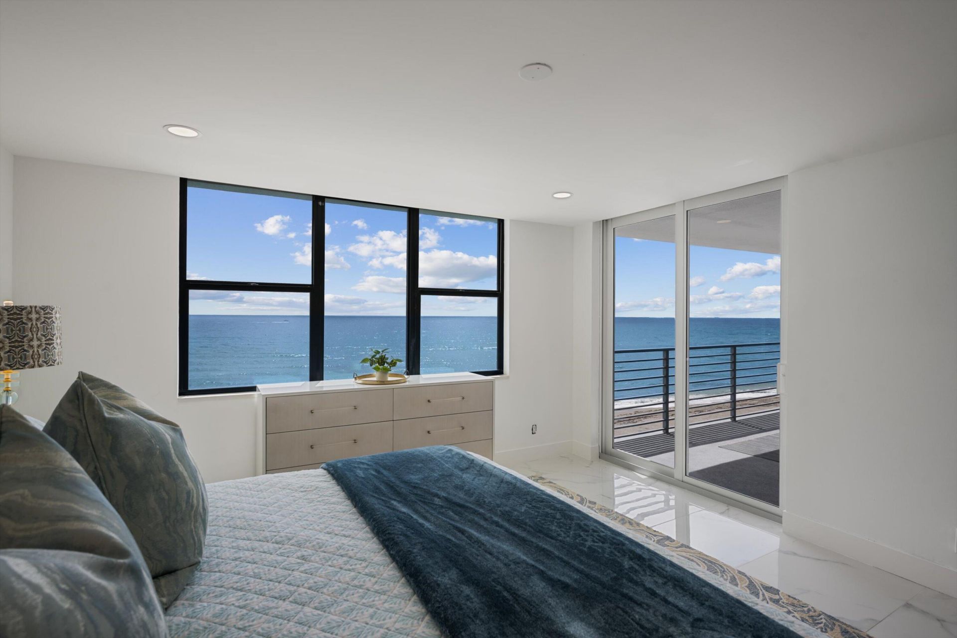 900 Ocean Drive, Unit 504, Juno Beach, FL 33408 Photo