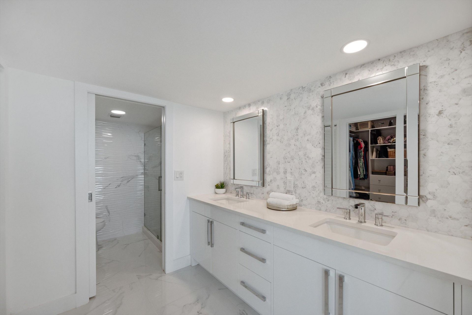 900 Ocean Drive, Unit 504, Juno Beach, FL 33408 Photo