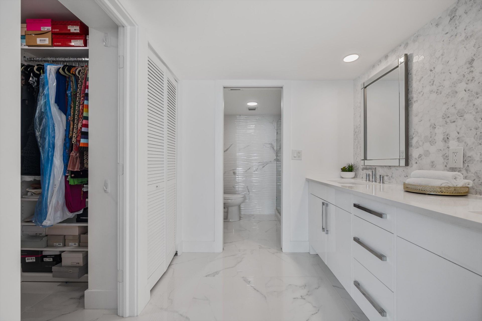 900 Ocean Drive, Unit 504, Juno Beach, FL 33408 Photo