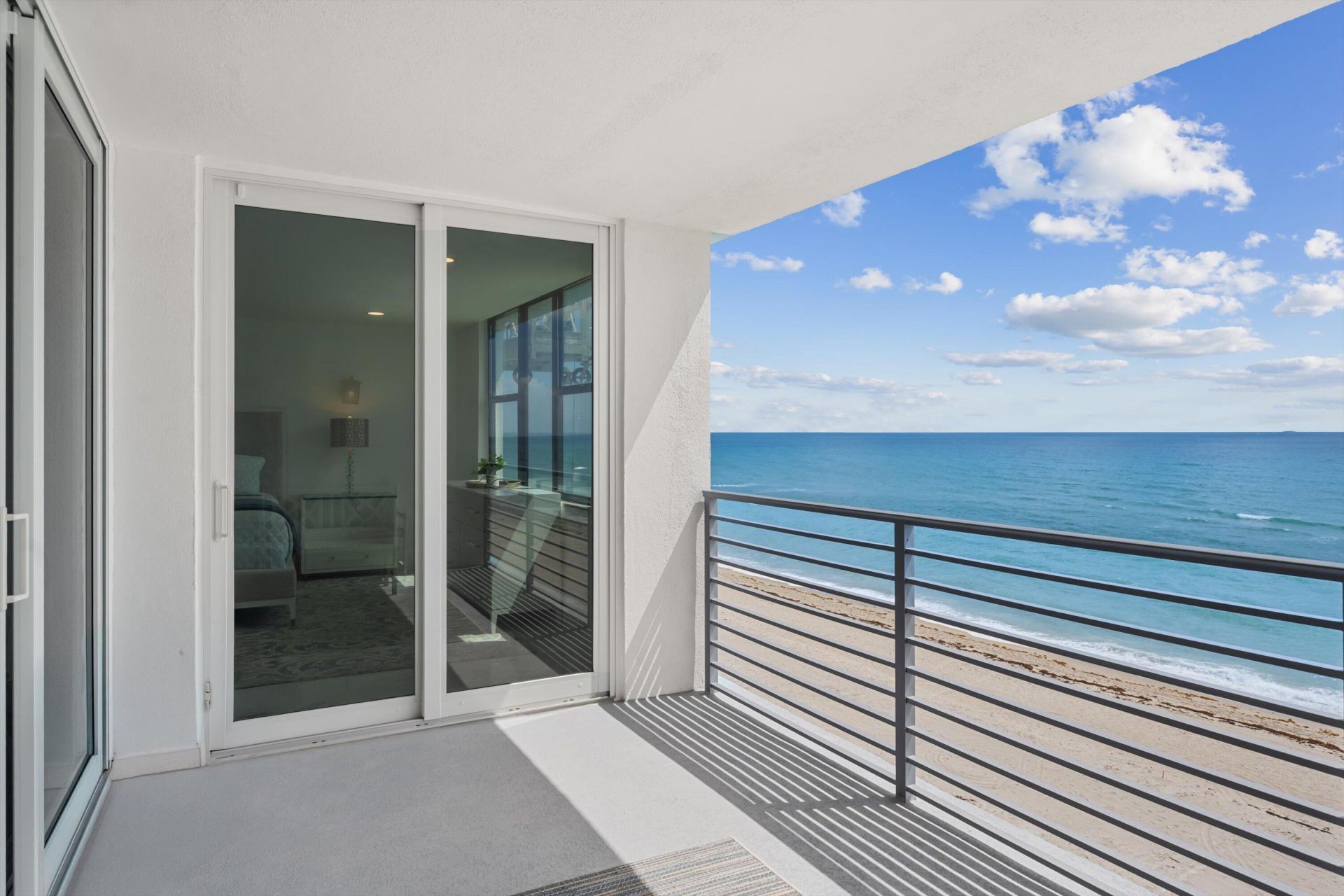 900 Ocean Drive, Unit 504, Juno Beach, FL 33408 Photo