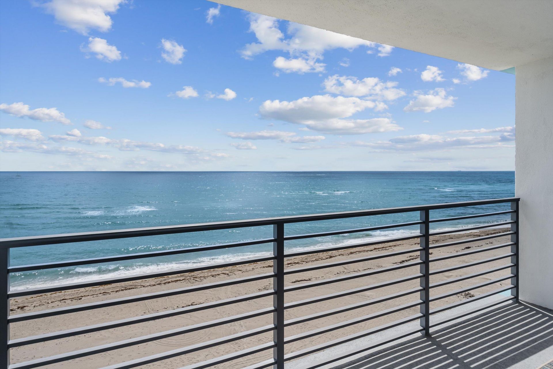 900 Ocean Drive, Unit 504, Juno Beach, FL 33408 Photo