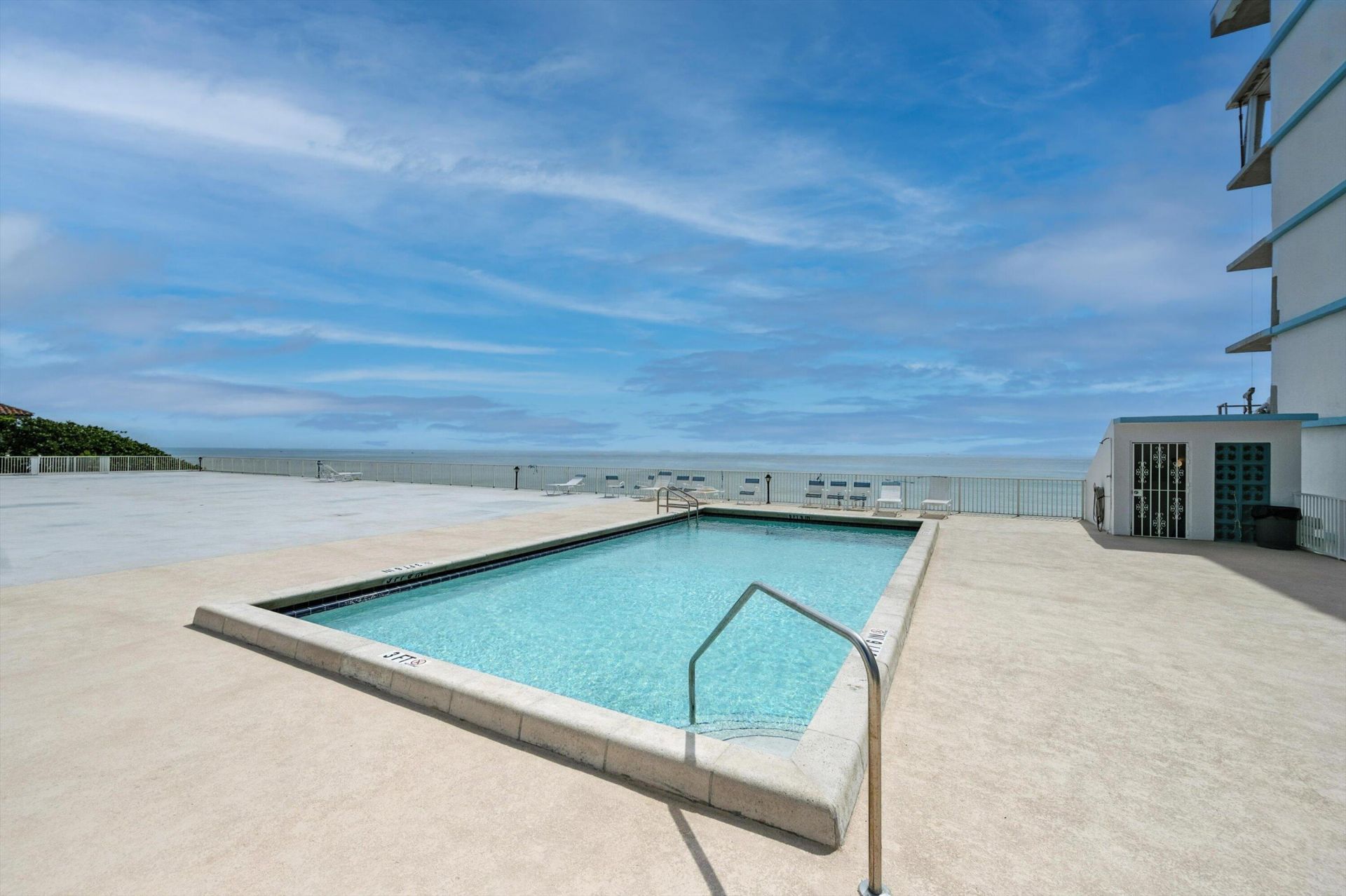 900 Ocean Drive, Unit 504, Juno Beach, FL 33408 Photo