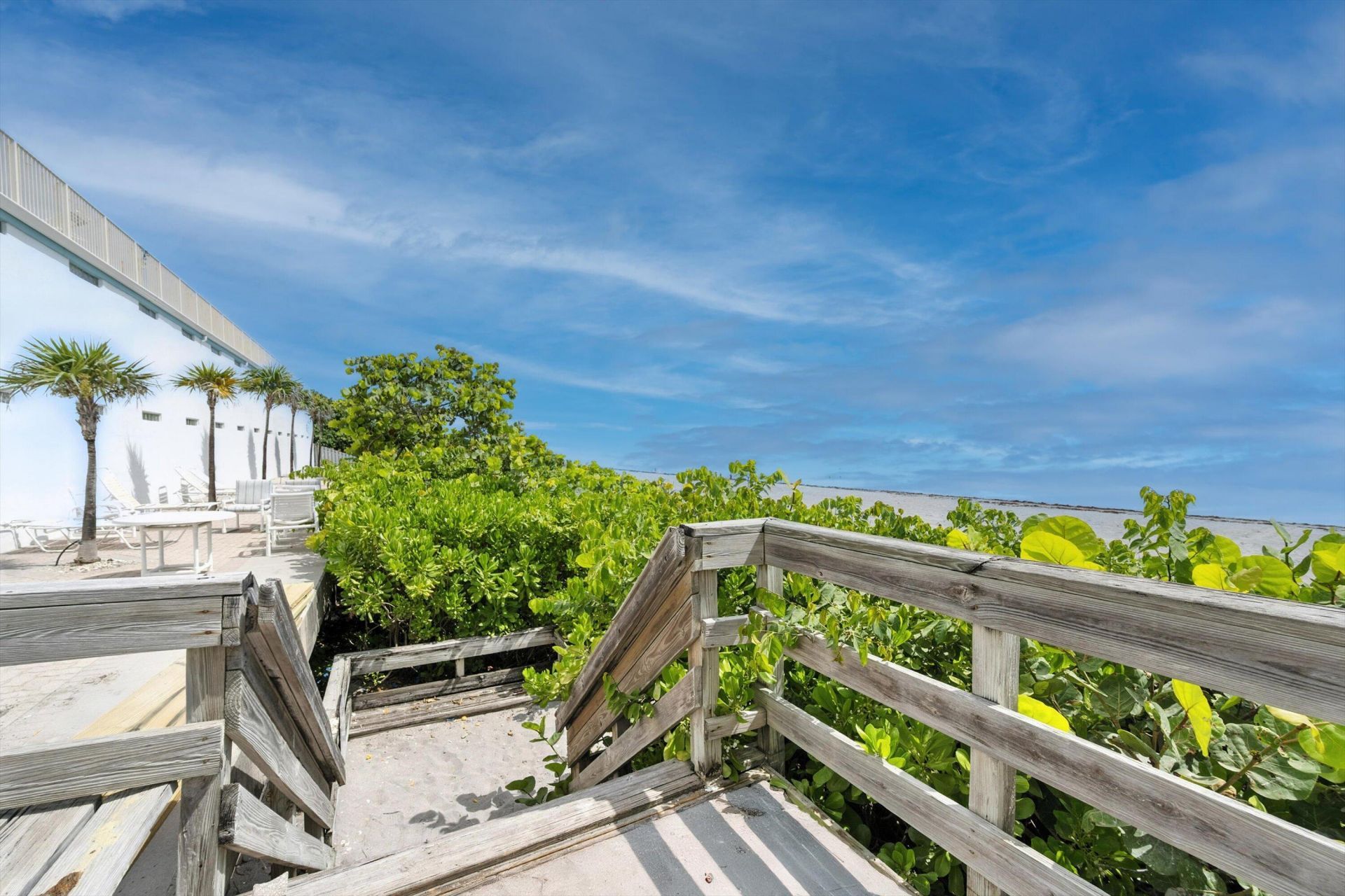 900 Ocean Drive, Unit 504, Juno Beach, FL 33408 Photo