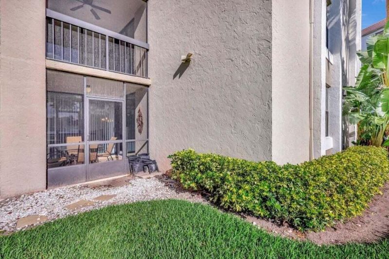 1915 Lavers Circle, Unit E103, Delray Beach, FL 33444 Photo