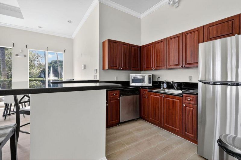 1915 Lavers Circle, Unit E103, Delray Beach, FL 33444 Photo