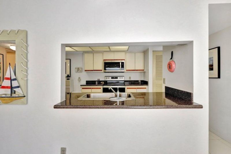 1915 Lavers Circle, Unit E103, Delray Beach, FL 33444 Photo