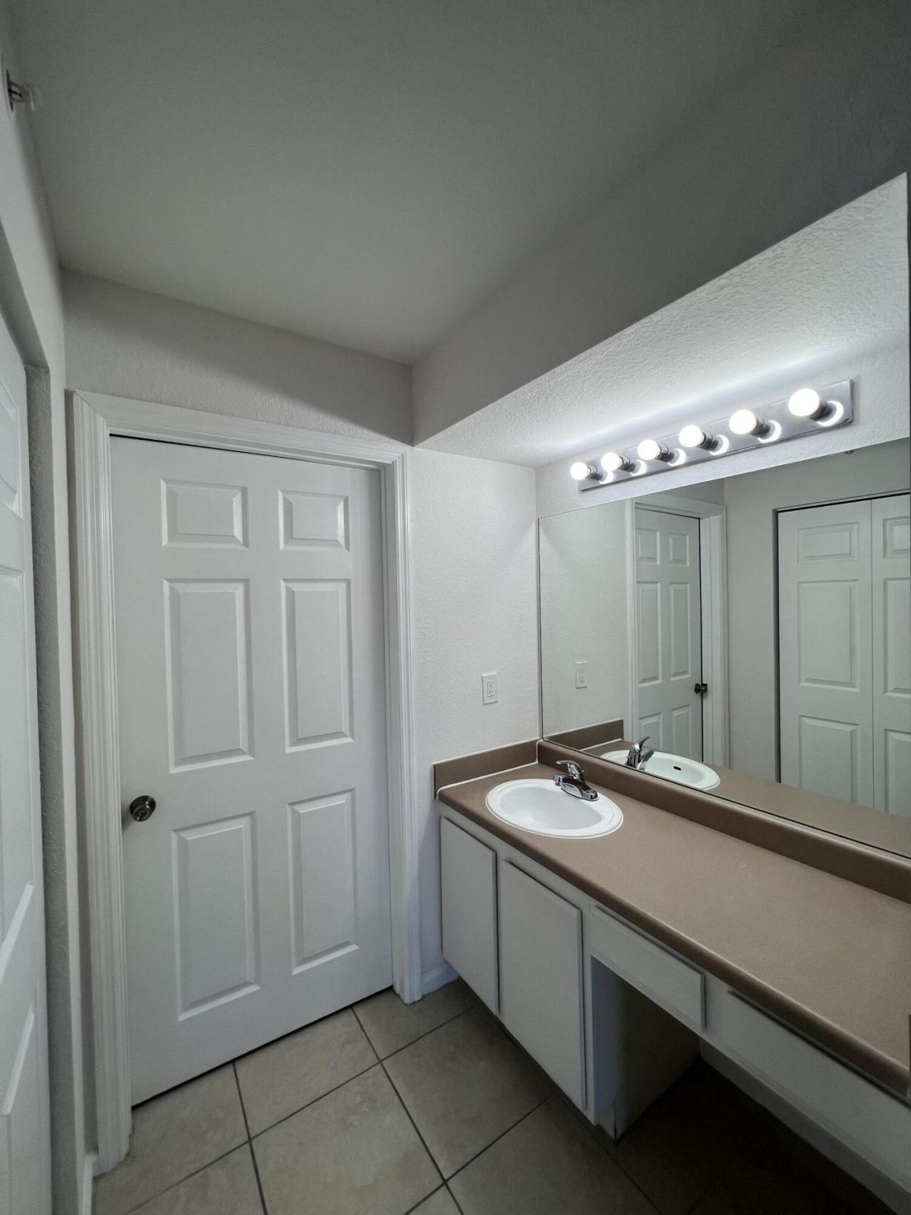 161 SW Palm 107 Drive, Unit 107, Port Saint Lucie, FL 34986 Photo