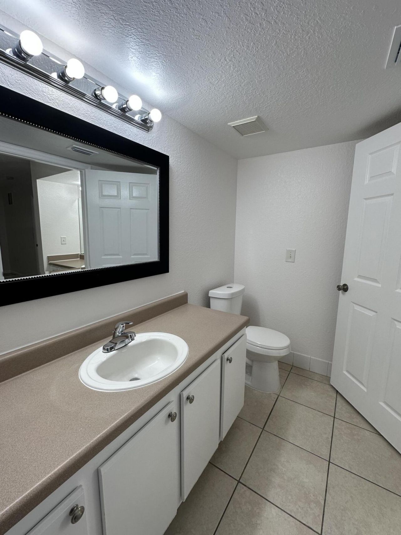 161 SW Palm 107 Drive, Unit 107, Port Saint Lucie, FL 34986 Photo