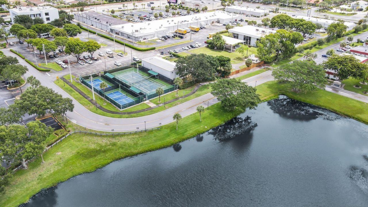 277 Brittany, Unit F, Delray Beach, FL 33446 Photo