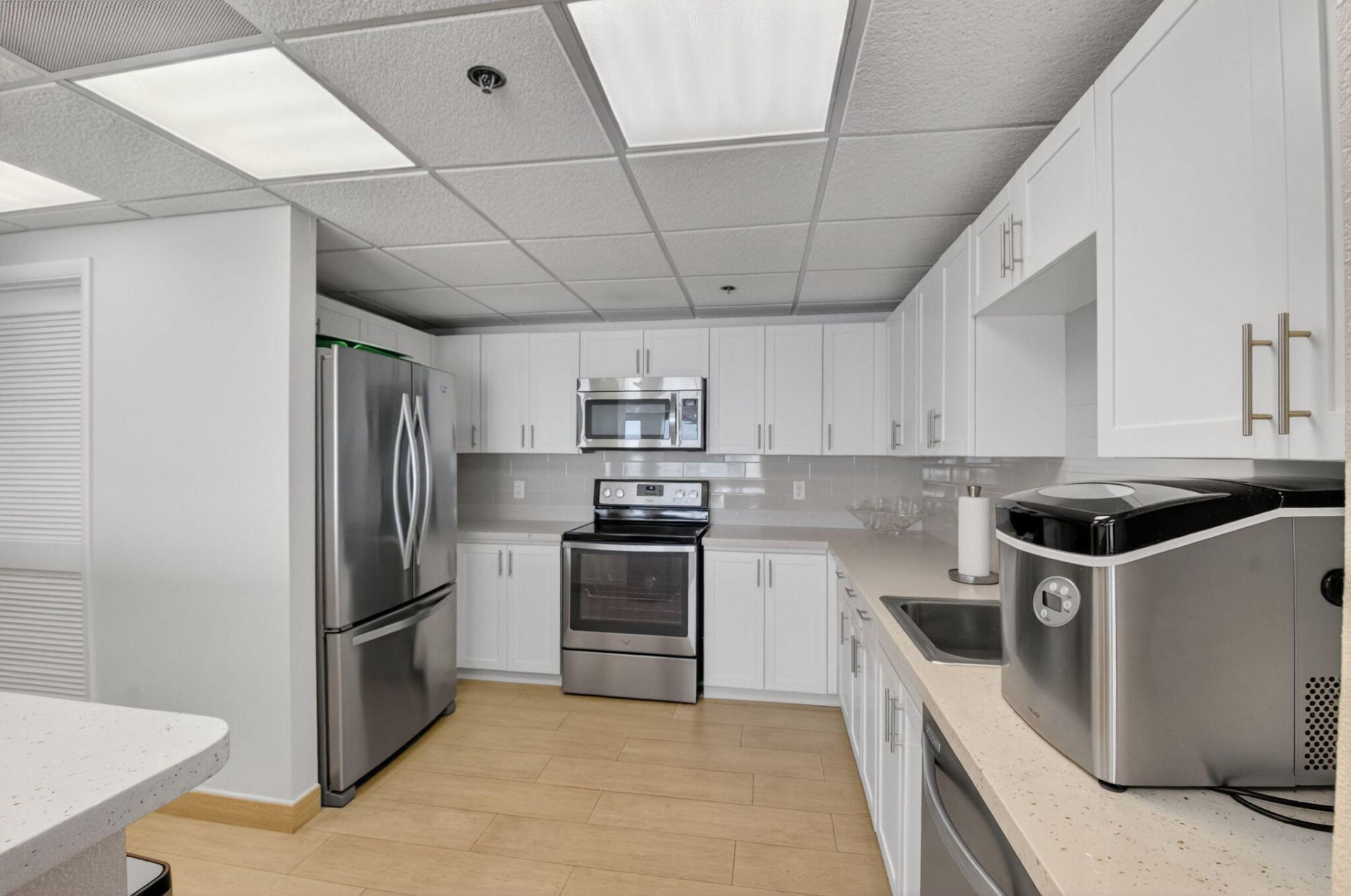 4511 S Ocean Boulevard, Unit 807, Highland Beach, FL 33487 Photo