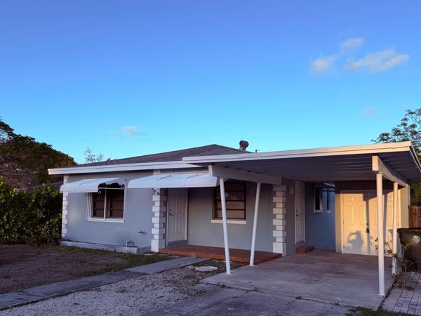 926 N B Street, Lake Worth Beach, FL 33460