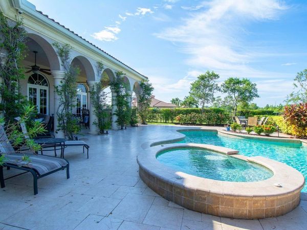 138 SE Via San Marino, Port St. Lucie, FL 34984