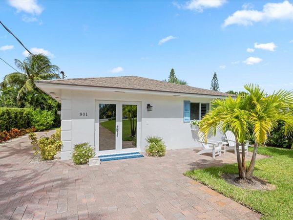 801 Hibiscus Avenue, Juno Beach, FL 33408