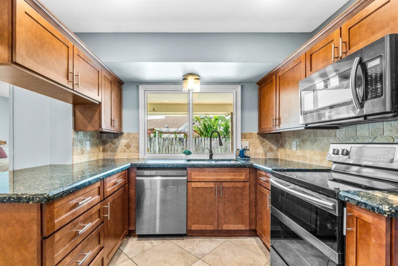 1352 Wyndcliff Drive, Wellington, FL 33414 Photo